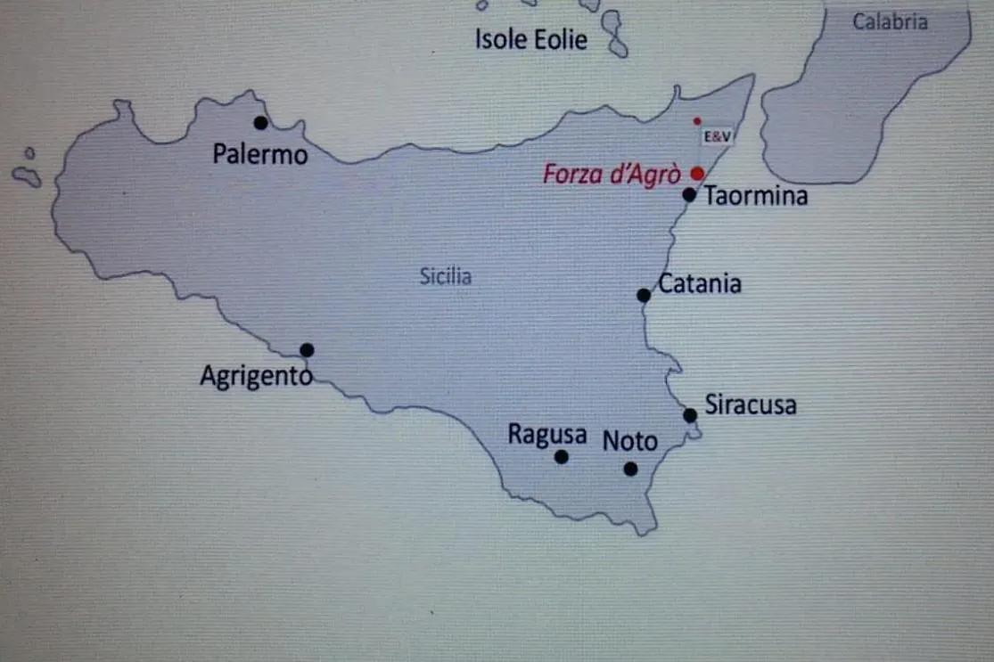 Casa Vacanza La Rocca Forza dʼAgro Ferienhaus