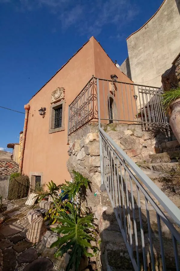 Casa Vacanza La Rocca Forza dʼAgro